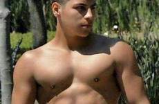 jeans tight guys hot latin muscle men boys male bulges shirtless sexy college shorts body really cute butts männer pinnwand