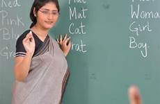 teachers india school government education delhi students helpline toll teacher oneindia teaching launched modulation voice working make course representational nep
