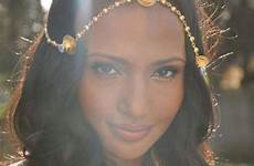 ethiopian eritrean beauty women habesha girl woman tigrinya people traditional dress beautiful hair african ethiopia jewelry tumblr culture gold head