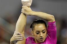 gymnastics gymnasts olympic cameltoe athletes larisa iordache gymnast leotards romanian 女性 体操 flexibility leotard andreea aliya mustafina