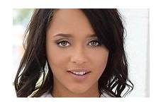 holly hendrix face facial faces women beautiful