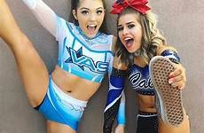 cheer cheerleaders college cheerleading girls poses high preteen outfits favorite football girl instagram workout training body choose board routines bigger