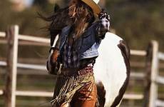 cowgirls indians cowboy rodeo country daria clothing glam tidbits botas caballos zoltan tombor grazia chaps trajes salvo added indulgy vaqueiras