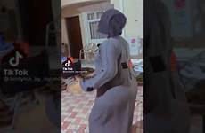 girl twerking hijab