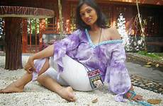 upeksha swarnamali sri lanka actress sexy girls hot outfit green modles lankan prev