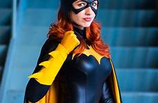 batgirl costume wondercon batwoman cowl