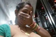 boobs aunty indian chut selfies ke khol