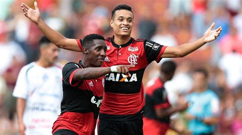 Antony, alexandre pato (everton, 30min/1ºt) e toró. São Paulo x Flamengo: Quem pode decidir a final da Copinha ...