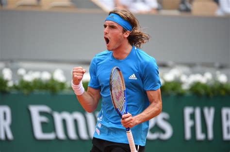 Pour nos débatteurs camille pin, laurent vergne et cyril morin, le grec a tout pour rallier la finale. Tsitsipas soars past Marterer - Roland-Garros - The 2021 ...