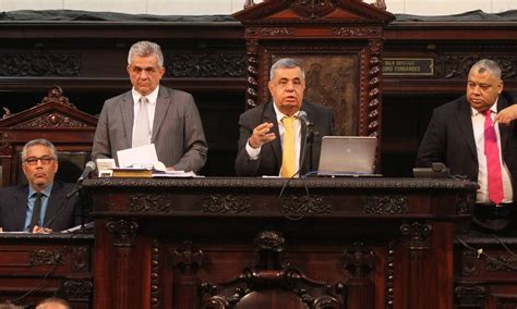 Leonardo carneiro monteiro picciani (born 6 november 1979 in nilópolis) is a brazilian lawyer and politician affiliated to the brazilian democratic movement (mdb), and former minister of sports appoint by president michel temer. Picciani defende política de confronto em comunidades e diz que Pezão é 'lento' para tomar ...