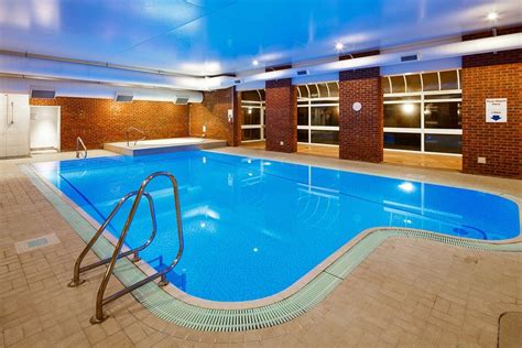 Wifi is free, and this hotel also features breakfast and concierge services. Feel Good Health Club at Mercure London Watford Hotel ...