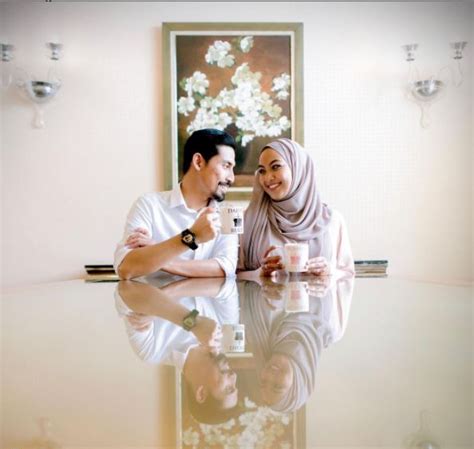 Selamat hari jadi & long live the queen, i love you, tulis noh ringkas di instagram. "Sweetnya Ustaz", Puisi Cinta Ustaz Don Daniyal Sempena ...