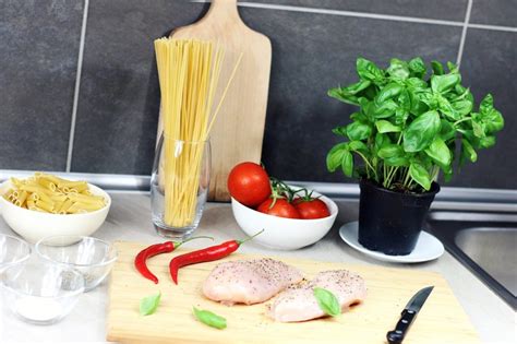 Maybe you would like to learn more about one of these? Cut Food Directly On Quartz Countertops | GOQ Countertops ...