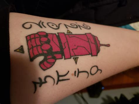The limited edition right hand of doom pin is based on the art of mike mignola's iconic hellboy, published by dark horse entertainment. Crappy photo but love my right hand of doom tattoo! : HellBoy