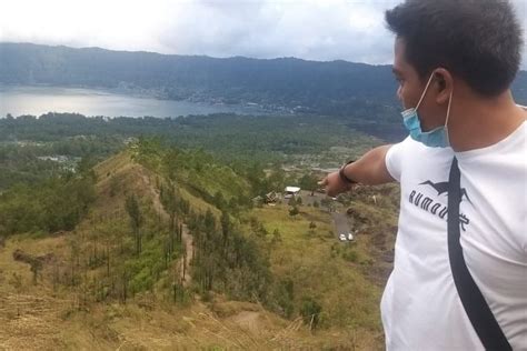 Bagi orang bali gunung batur adalah tempat yang dianggap sakral dan penuh penghormatan. Mihanika Bali : A Video Of Expats Who Filmed An ...