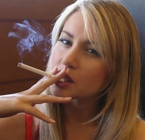 We love girls who smoke! Smoking Lovely : Smoking Is Good For You D The Lovely Miss ...