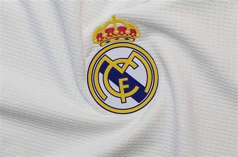 Search results for real madrid logo vectors. Испанский «Реал Мадрид» уберет христианский крест с ...