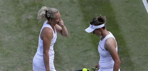 Krejčíková si s pavlyuchenkovou zahraje ve finále french open. Český duel o finále vyhrály Krejčíková se Siniakovou ...