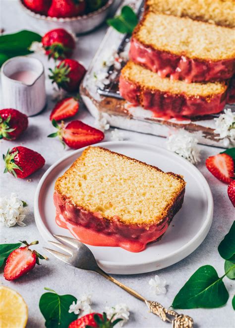 Another way to check the doneness is to press the surface lightly with your finger. The Correct Temperature To Bake A Sponge Cake - Eggless ...