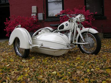 It could reach a top speed of 104 mph (167 km/h). 1967 BMW R60/2 with 1951 Steib S350 Sidecar | Airhead ...