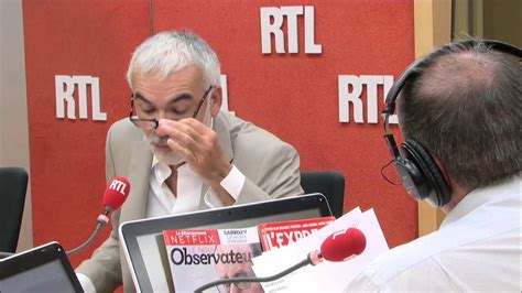 Au micro de rtl, pascal praud s'est dit frappé qu'on l'accuse de vouloir volontairement créer la polémique, attestant même que le dernier buzz dans son émission était avec une jeune femme. Pascal Praud : "La voiture est le troisième testicule de l ...