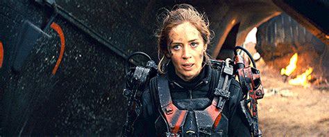 Emily blunt edge of tomorrow gif. emily blunt idk man edge of tomorrow moite gluposti rita ...