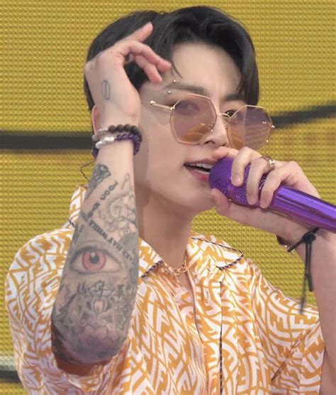 With all its different variations and meanings, this design gives you many options. What does Jungkook BTS's new tattoo represent? - News33post