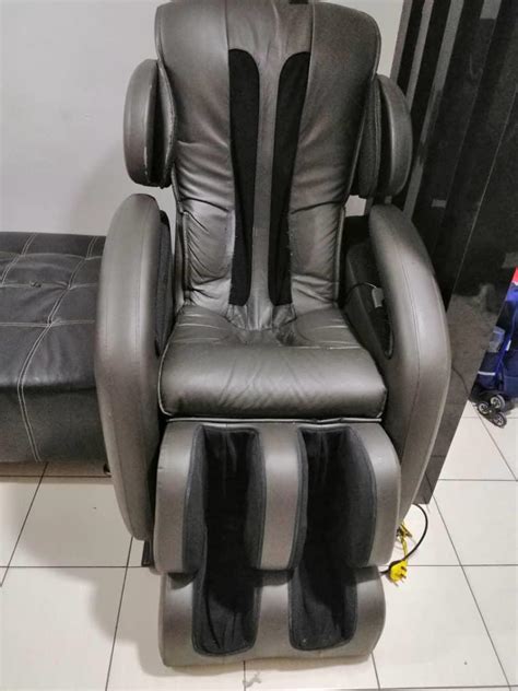 Looking for a decent massage chair? Gintell Massage Chair Price Malaysia | Massage Chair