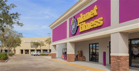 Maybe you would like to learn more about one of these? 4225 US 41, Bradenton, FL, 34205 - Retail Space For Lease ...