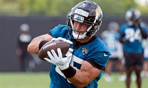 Welcome to the tim tebow foundation, where we serve children and share god's love. Tim Tebow looked jacked at Jags practice and fans had lots ...