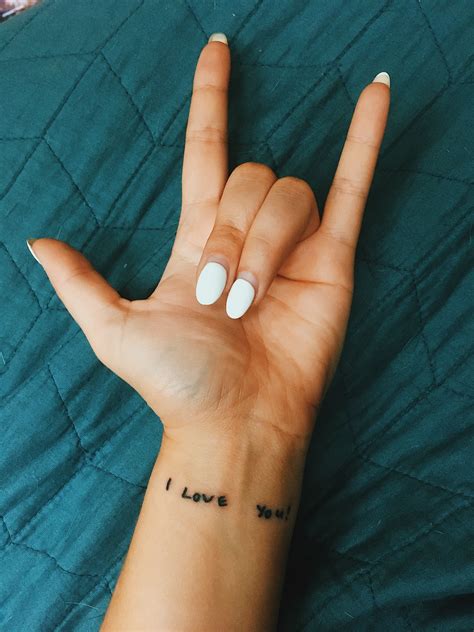 Script font for lengthy tattoos. "I Love You!" Tattoo done in boyfriends handwriting | Love ...