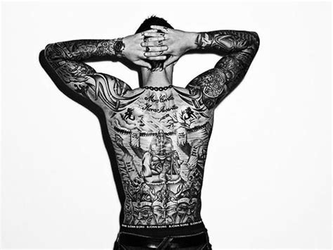 Former liverpool defender daniel agger is a qualified tattoo artist. Daniel Agger | Tattoo ideen