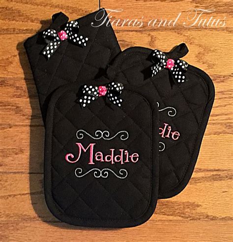 Decorative kitchen towels and pot holders. Personalized Pot Holders and Oven Mitt 3 PC Set Black and ...