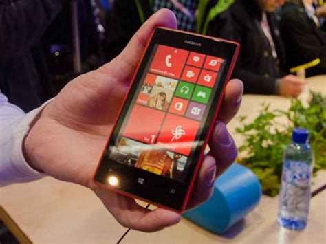 Em setembro de 2013, o lumia 520 se tornou o dispositivo com windows mais vendido no mundo. El Nokia Lumia 520 de Vodafone recibe la actualización Amber