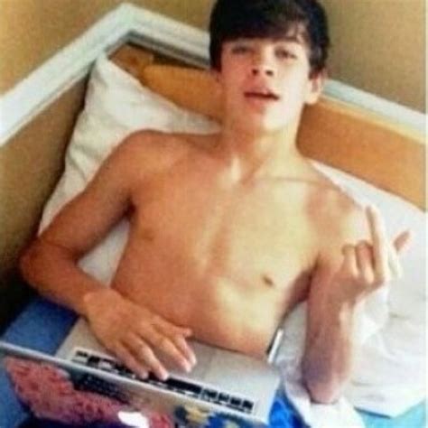 Now i have no idea why. Benjamin Hayes Grier (@smexyhayes) | Twitter