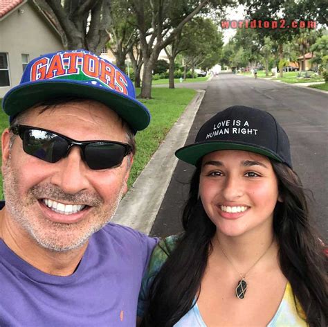 She and her twin brothers sander and griffen ¿watch one of her videos on youtube. Jazz Jennings | Bio, Age, Height, Net Worth (2021), Bf, Family