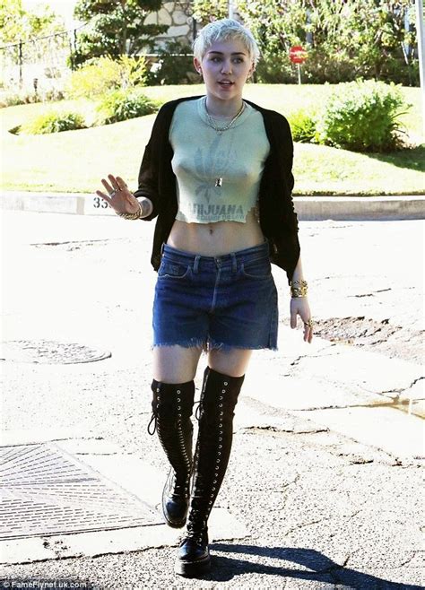 Ashley masturbating after going to the bars. Welcome To FUNORACLE's Blog: GONE WILD! Miley Cyrus Posts ...