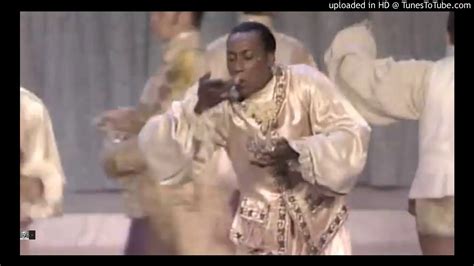 #madonna vogue 1990 mtv awards. Madonna - Vogue - MTV Awards 1990 De-Mason 430.65Hz ...