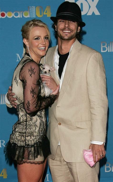 Federline, who said he met the work b*tch singer through mutual friends at a club and immediately hit it off, opened up about living. Kevin Federline dawno nie pojawiał się w mediach. Teraz ...