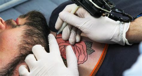 Find a good tattooist that you're feeling snug with to get the tattoo work performed, the arrogance you get from a tattooist can minimize your pain to the best. Best Tattoo Numbing Creams & Gels: Guide To (Painless) Tattooing 2017