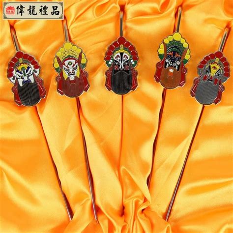 Sending a little comfort and taste of home is the perfect way to show your affection and to connect with loved ones across the miles. Peking Opera bookmarks suit creative practical small gift ...