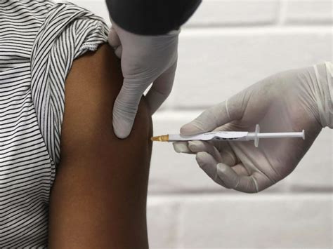 Danish authorities have suspended the vaccine rollout in their country (image: EU regulators recommended authorization of Moderna's ...