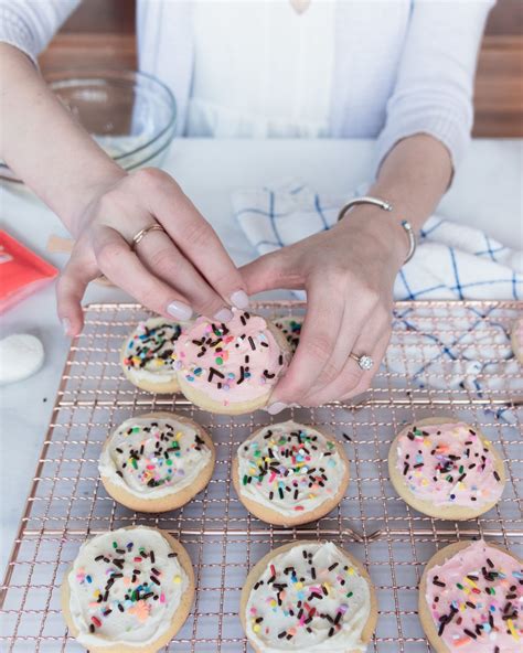 Feel free to tint either icing with gel food coloring. Sugar Free Sugar Cookie Recipe | Recipe | Sugar cookies recipe, Best chocolate chip cookies ...