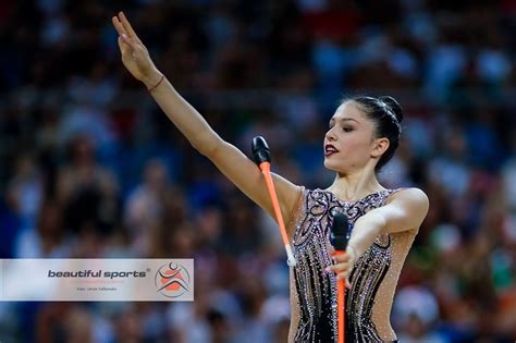 Ora milena si concentra per nastro e clavette, le cui finali saranno giovedì pomeriggio. Milena Baldassarri (Italy), World Championships (Pesaro) 2017