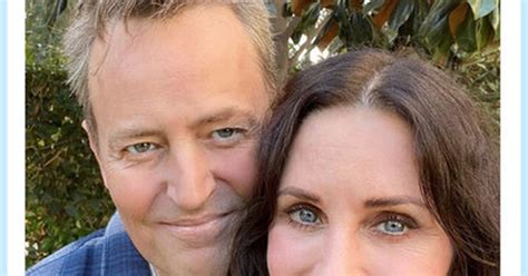 All six friends stars—jennifer aniston, courteney cox, lisa kudrow, david schwimmer, matt. VEF > Visto en las Redes > Derecho a botox, por @ACraich