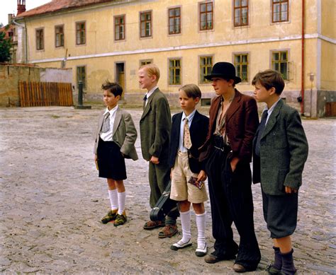 Maybe you would like to learn more about one of these? Bylo nás pět: Pěkné vysvědčení — Česká televize