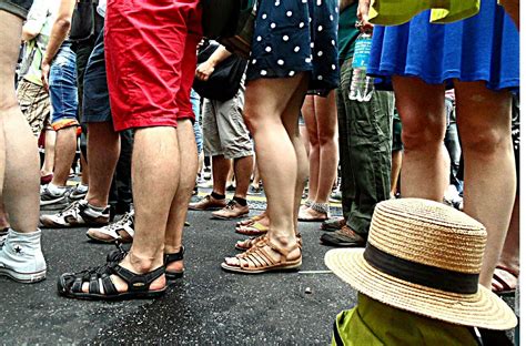 Irgendwann „verkürzen sich die muskeln an der innenseite des oberschenkels, werden hart und schmerzen. Oberschenkelschmerzen - Ursachen und Gegenmittel