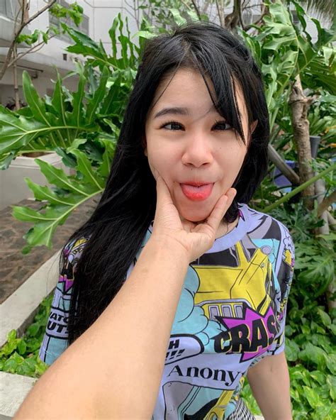View latest posts and stories by @repost_foto_selebgram inspirasi selebgram indonesia in instagram. Hot Sexy Asia Foto Selebgram Indo Cahyaniryn | KASKUS