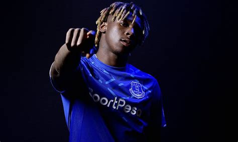 Moise kean's brother posts picture of star in everton. Everton new-boy Moise Kean insists racism did not force ...