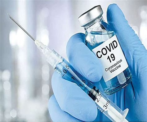 First coronavirus vaccine aiims में sanitation worker manish kumar को लगाई गई. Corona vaccine sent to vaccination centers 11 centers ...